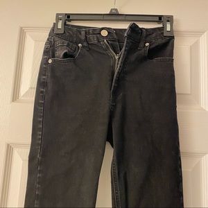 🖤FOREVER 21 BLACK FLARE JEANS🖤